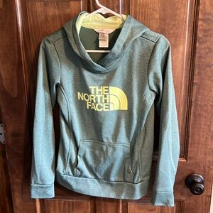 Women’s XS drifit hooded sweatshirt The North Face